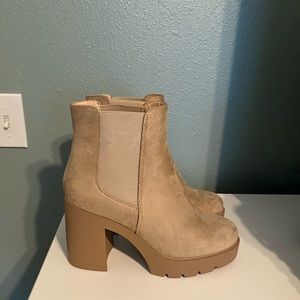 Heeled Chelsea Booties